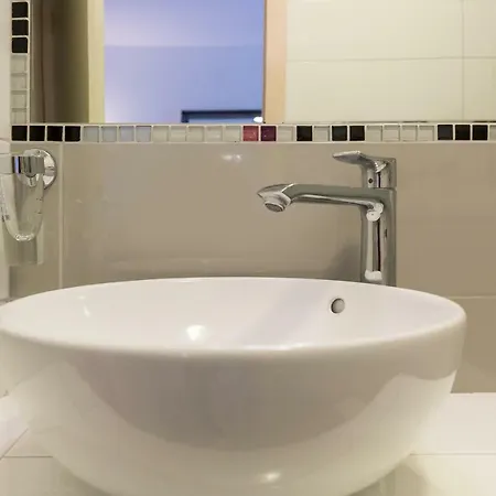 Karla & Marija Daire