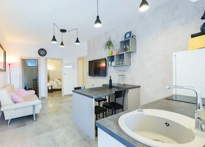 Karla & Marija 아파트 돈제페트레케인